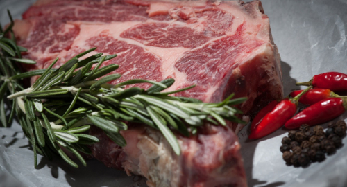 Gli effetti del consumo di carne rossa sulla salute umana